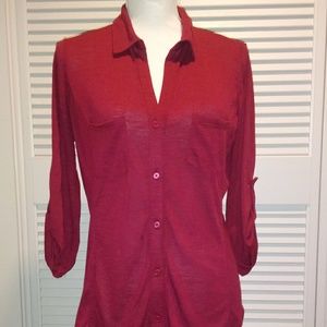 Long sleeve button down shirt (NEW/NAME BRAND)